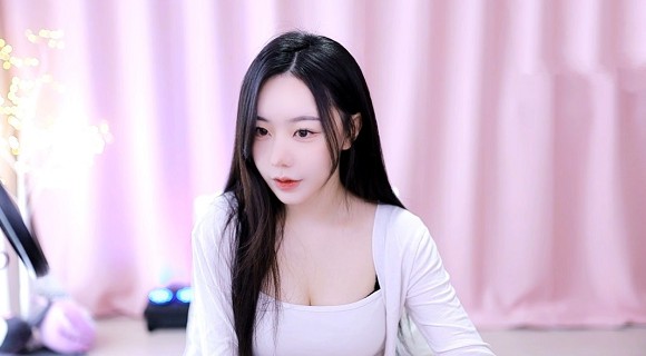 毕业学姐要把第一次留在学校
