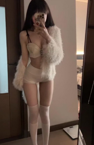 久久人力资源与普通版对比