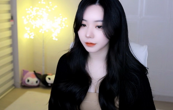 你晚上弄了好几个小雨伞