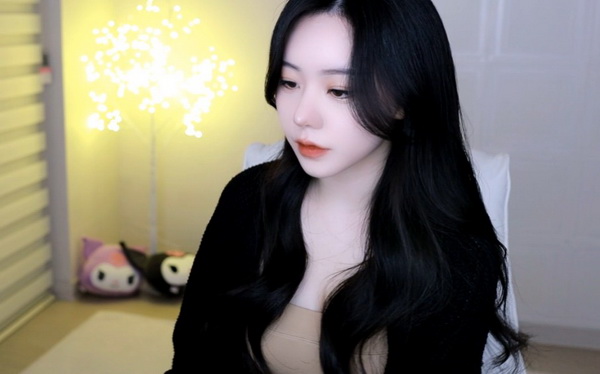 成为班级里的公交车苏苏