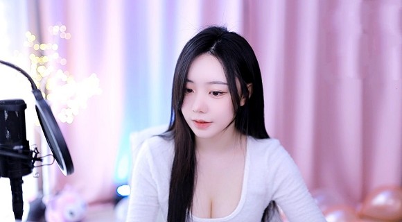 八重神子裸妆跳舞