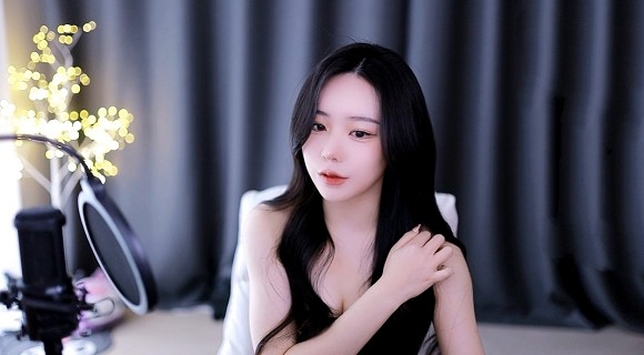 一边c一边抽搐一边说爽