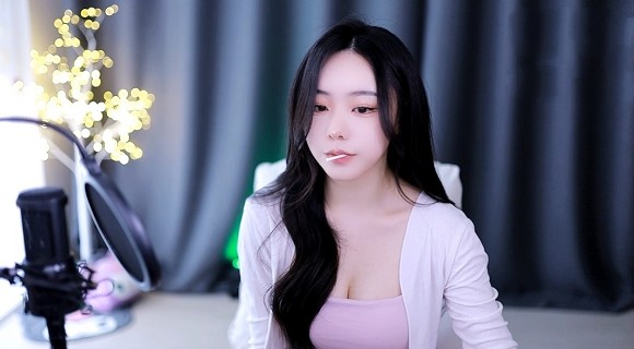 小年轻BBWBBwBBwBBw