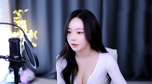 官网17C一起草