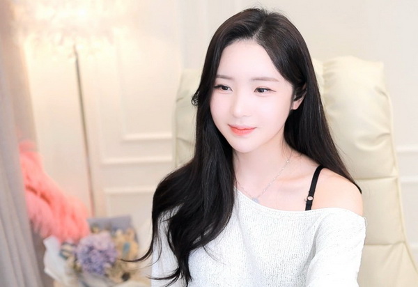 ysl口红水蜜桃色号1258