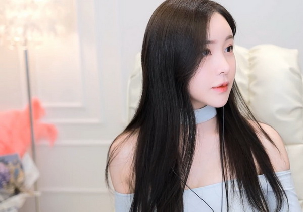国产精品美女久久久久久久久