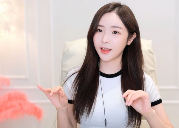 我把英语老师按在桌子上吵了一顿