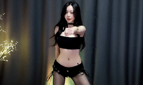 179.SX吃瓜张津瑜