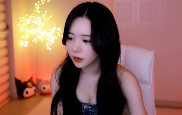 绿巨人秋葵黄瓜榴莲丝瓜香蕉在线观看免费