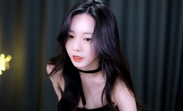草莓榴莲秋葵香蕉绿巨人视频