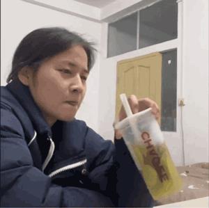 ͷЦ